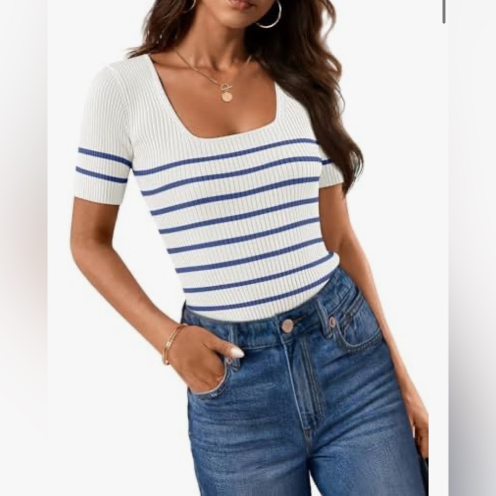 Zesica White and Blue Striped Ribbed Top NWOT